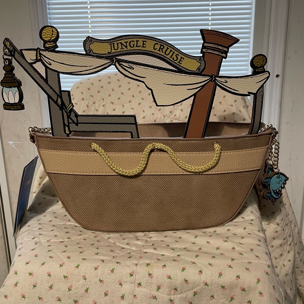 Danielle Nicole Jungle cruise crossbody
